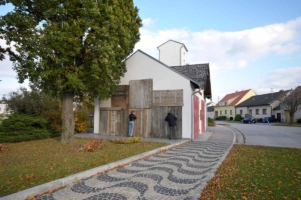 struck by / Kunstraum Weikendorf 2011